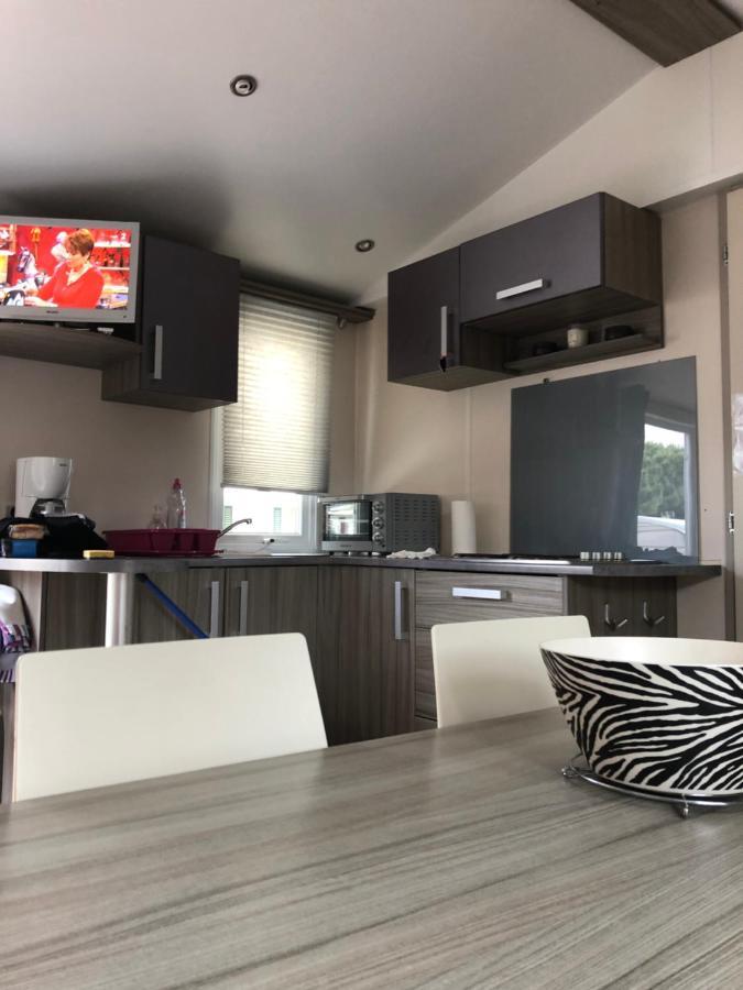 Celine Mobil Home Port-la-Nouvelle Exteriör bild